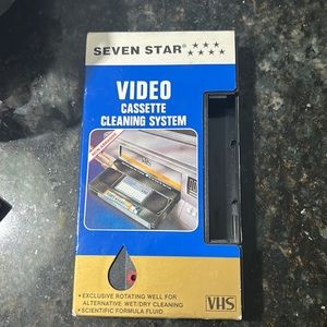 Video cassette cleaning system